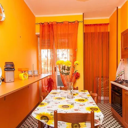דירה Ostiense Apartment *