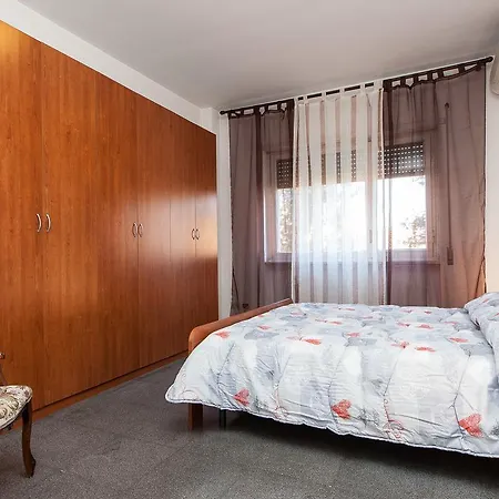 Ostiense Apartment דירה
